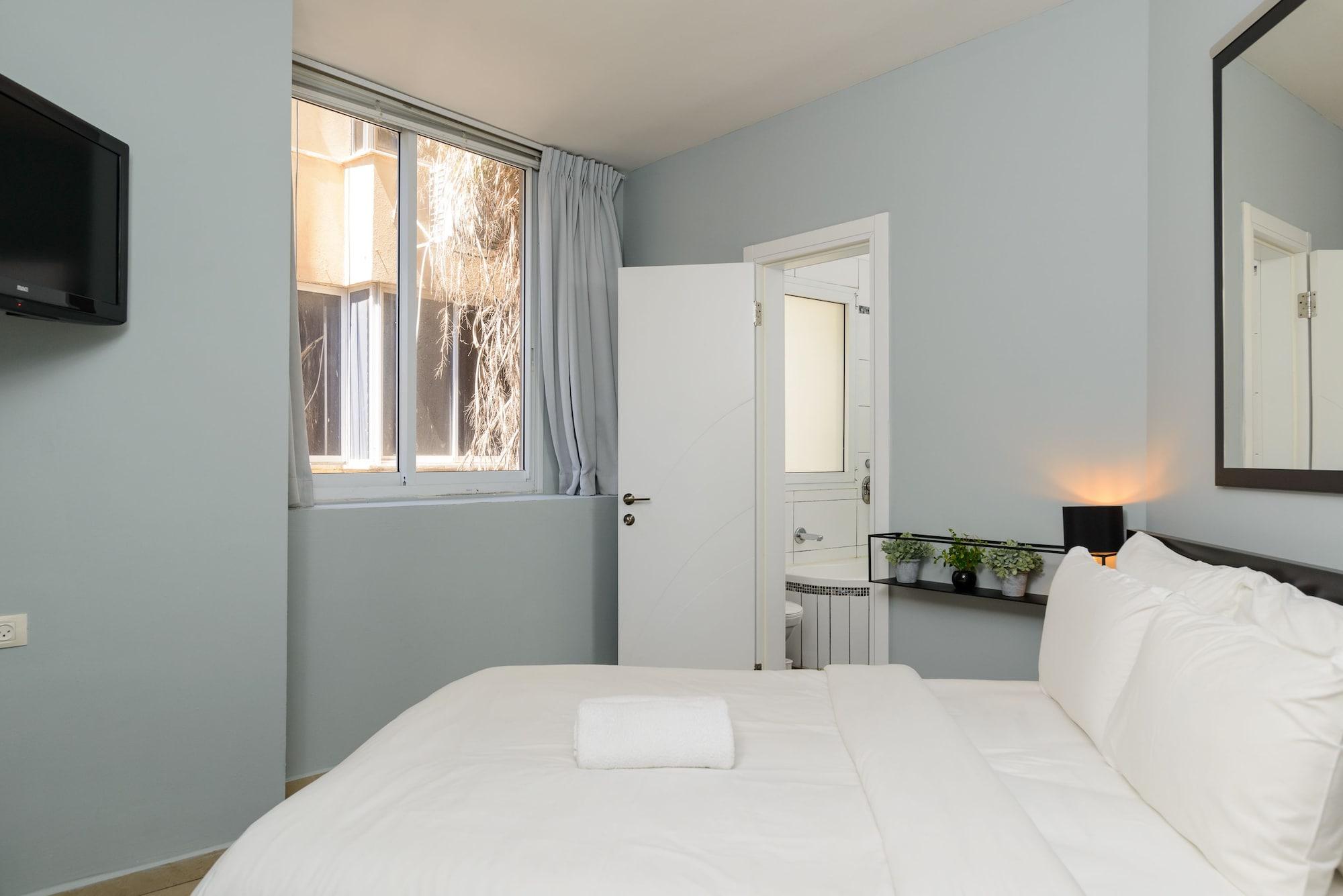 Liber Apartments By Raphael Hotels Tel Aviv Exterior photo