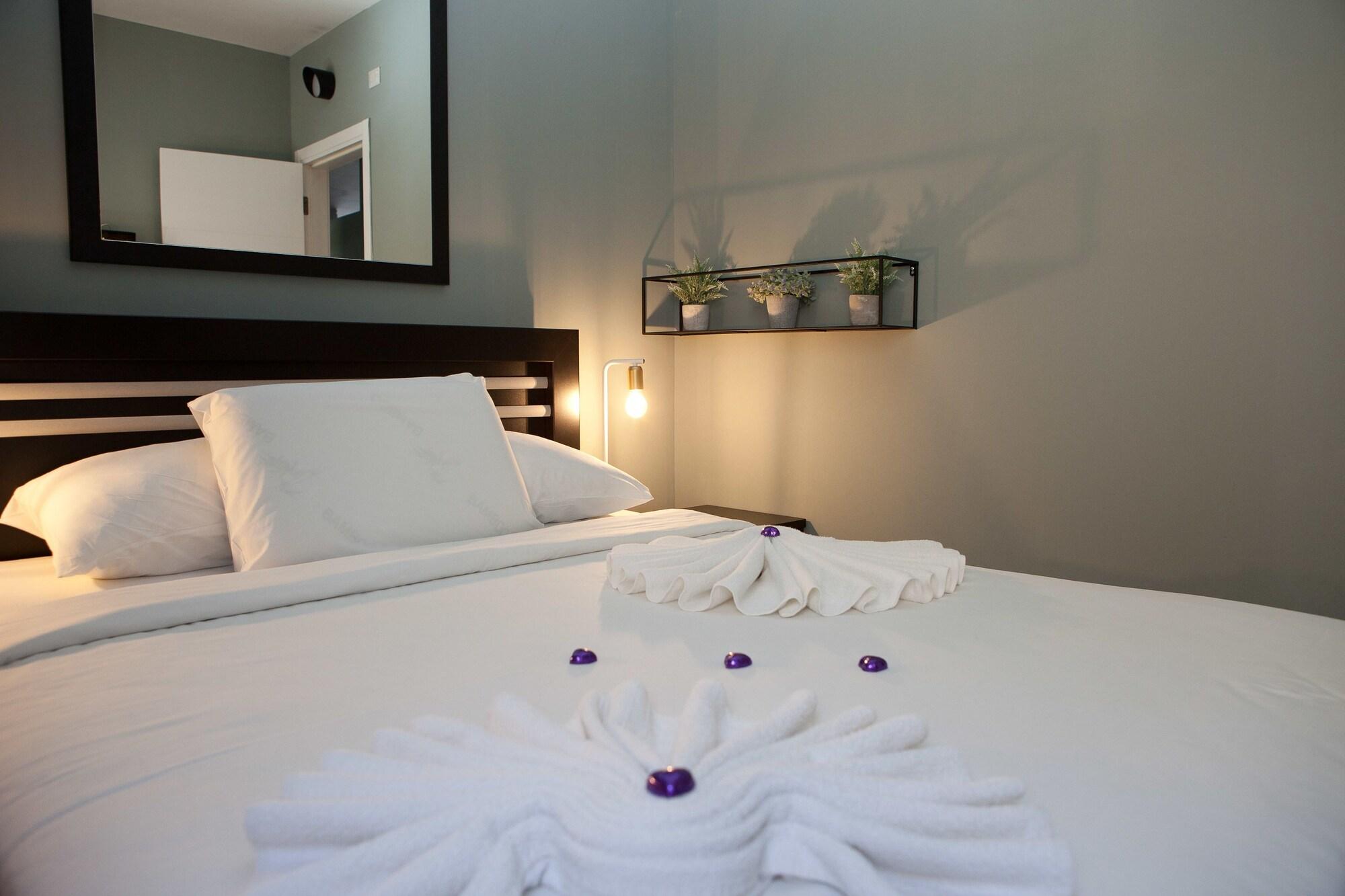 Liber Apartments By Raphael Hotels Tel Aviv Exterior photo